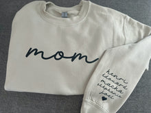 Charger l'image dans la galerie, Mom Crewneck - Sand Colour