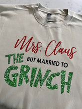 Charger l&#39;image dans la galerie, Mrs. Claus But Married To The Grinch

